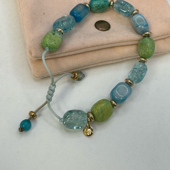 Lola Rose multicolored adjustable length bracelet with green and blue hues - Picture 5 of 11